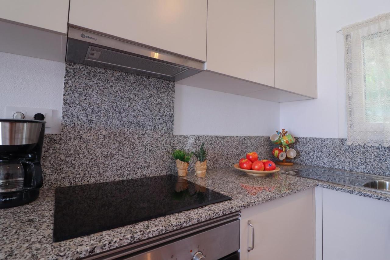 Belvedere, Family-Friendly, Nice, First-Line Apartment With Stunning Beach And Sea Views,Ac Arenal d'en Castell Exterior foto